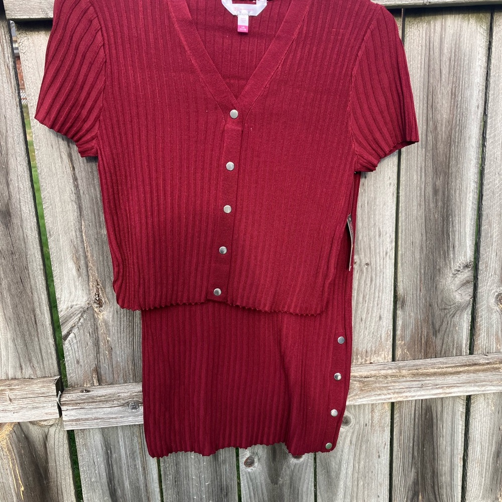 No Boundaries Burgundy Ribbed Button-Down Shirt